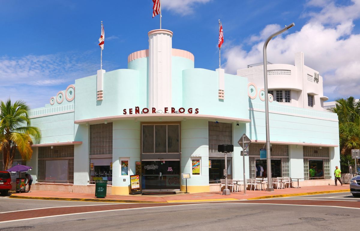The Official Art Deco Walking Tour by The Miami Design Preservation League