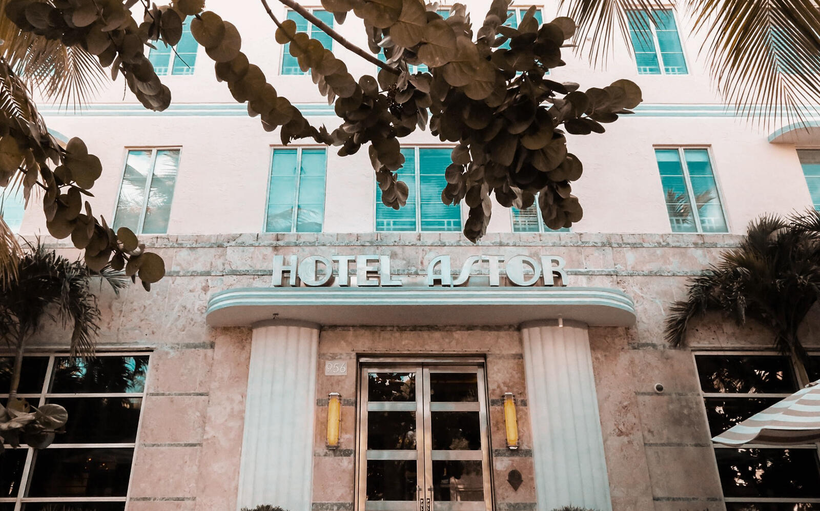 The Official Art Deco Walking Tour by The Miami Design Preservation